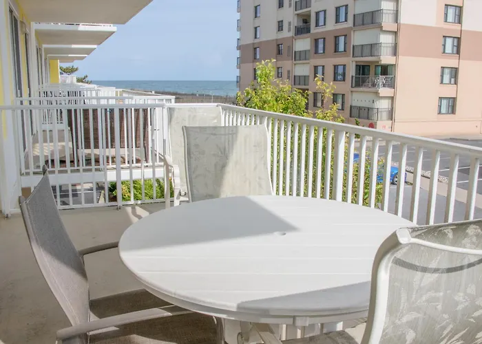 Spacious 3-bedroom, 3-bathroom In Ocean With And Bay Views Ocean Stadt