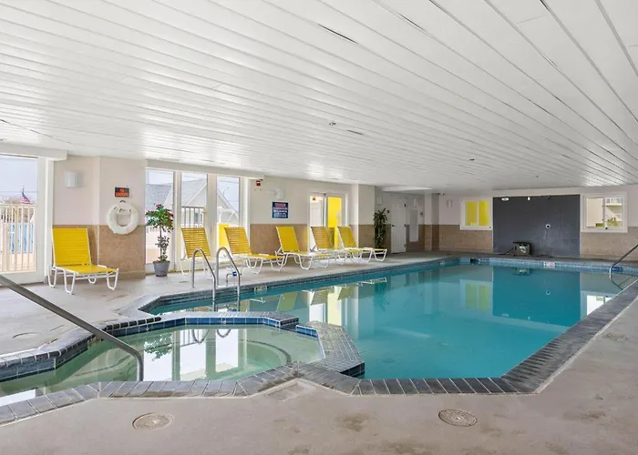 Spacious 3-bedroom, 3-bathroom In Ocean With And Bay Views Ocean Stadt