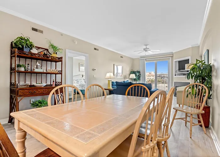 Spacious 3-bedroom, 3-bathroom In Ocean With And Bay Views Ferienhaus *
