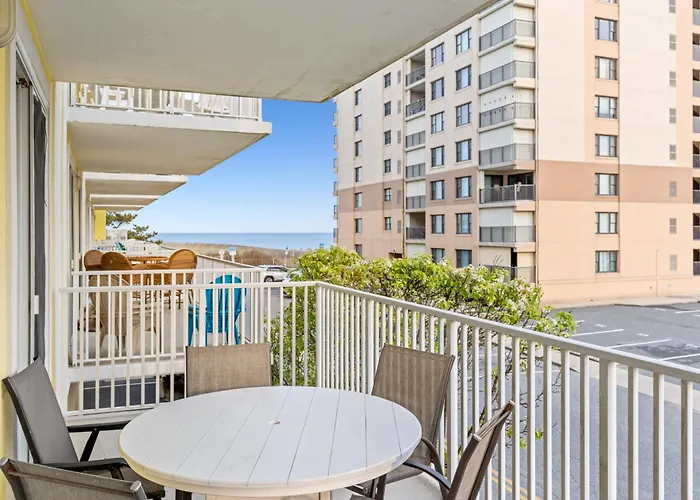 Spacious 3-bedroom, 3-bathroom In Ocean With And Bay Views Ferienhaus Ocean Stadt