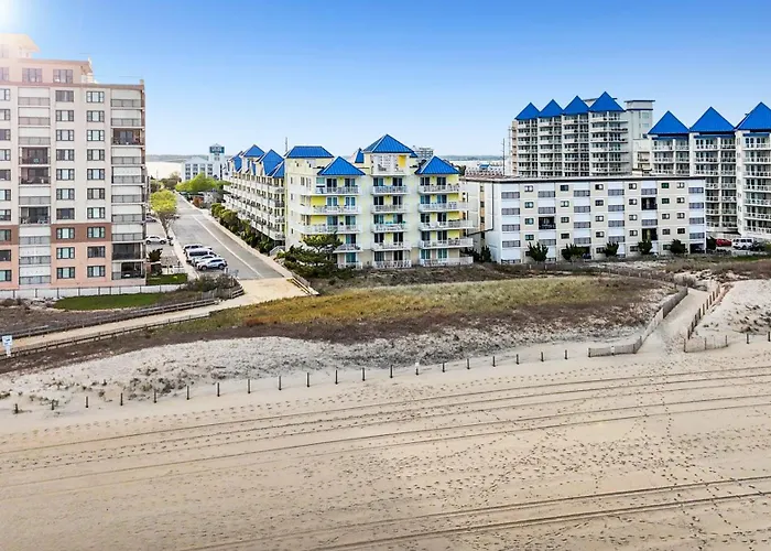 Spacious 3-bedroom, 3-bathroom In Ocean With And Bay Views Ferienhaus